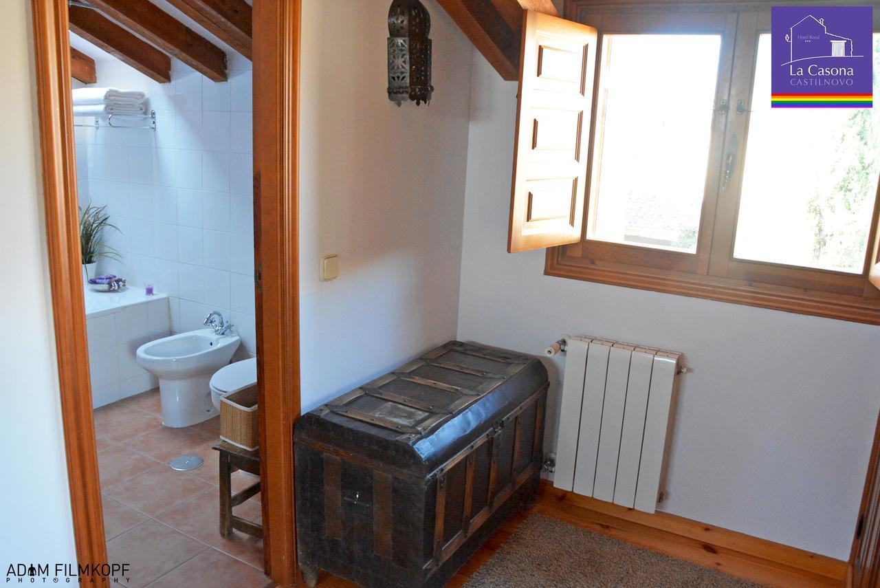 La Casona De Castilnovo - Gay Men Only Guest House Valdesaz Exterior foto